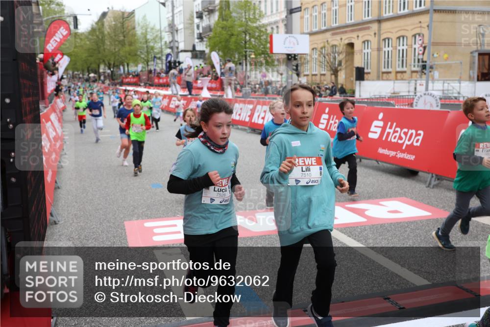 25.04.2026 - Das Zehntel Strokosch-Dieckow http://msf.ph/oto/9632062 25.04.2026 11:01:58 Ziel 5211, 5596, 5597, 5672, 5714, 6238, 6240, 6243, 6251, 6529, 6537, 6571, 6680, 6698, 6881, 7009, 7071, 7323, 7495, 7510, 7528, 7676, 7686, 7804, 7845 meine-sportfotos.de