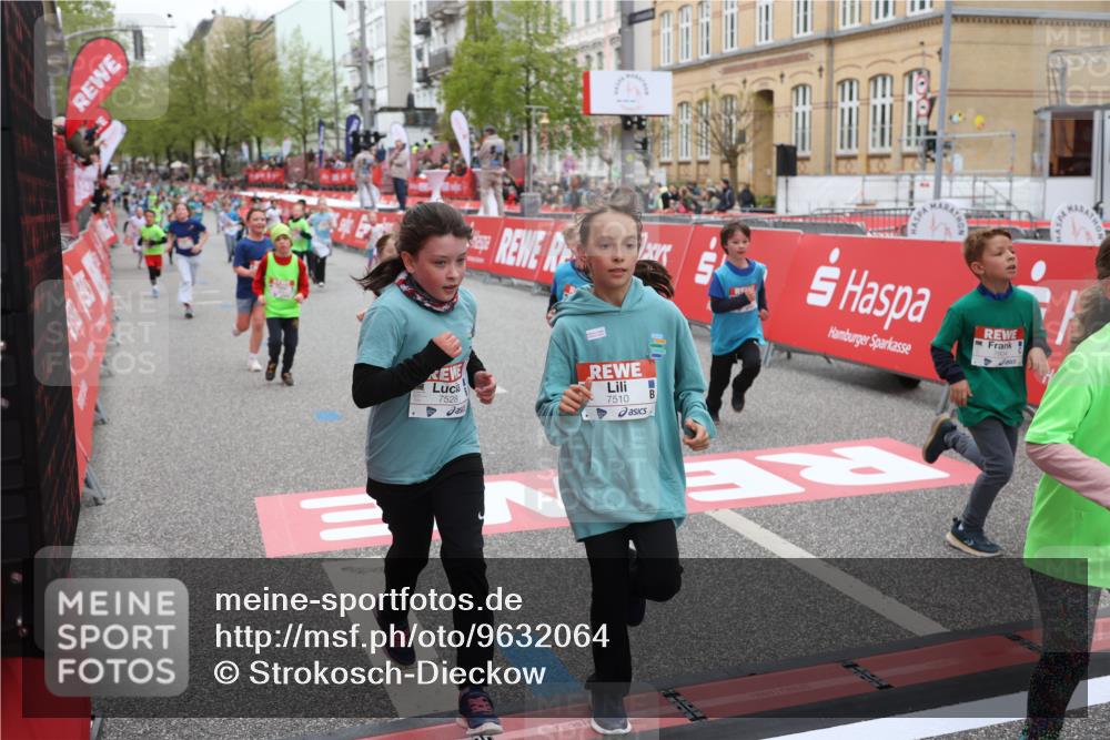 25.04.2026 - Das Zehntel Strokosch-Dieckow http://msf.ph/oto/9632064 25.04.2026 11:01:58 Ziel 5211, 5596, 5597, 5672, 5714, 6238, 6240, 6243, 6251, 6529, 6537, 6571, 6680, 6698, 6881, 7009, 7071, 7323, 7495, 7510, 7528, 7676, 7686, 7804, 7845 meine-sportfotos.de