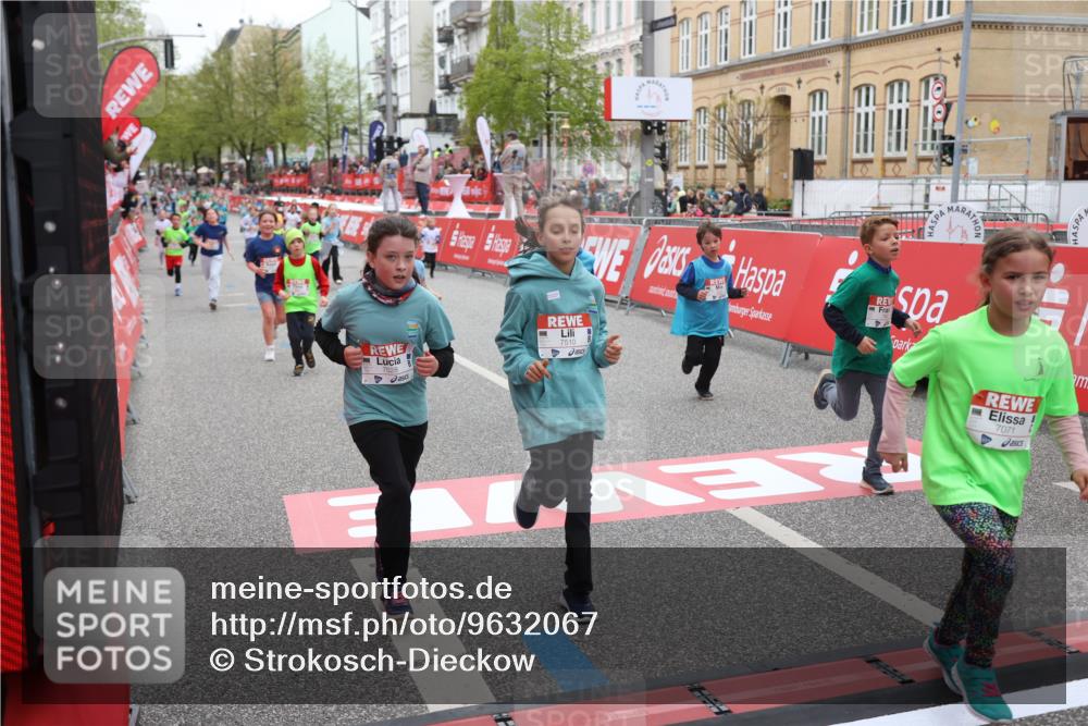 25.04.2026 - Das Zehntel Strokosch-Dieckow http://msf.ph/oto/9632067 25.04.2026 11:01:58 Ziel 5211, 5596, 5597, 5672, 5714, 6238, 6240, 6243, 6251, 6529, 6537, 6571, 6680, 6698, 6881, 7009, 7071, 7323, 7495, 7510, 7528, 7676, 7686, 7804, 7845 meine-sportfotos.de