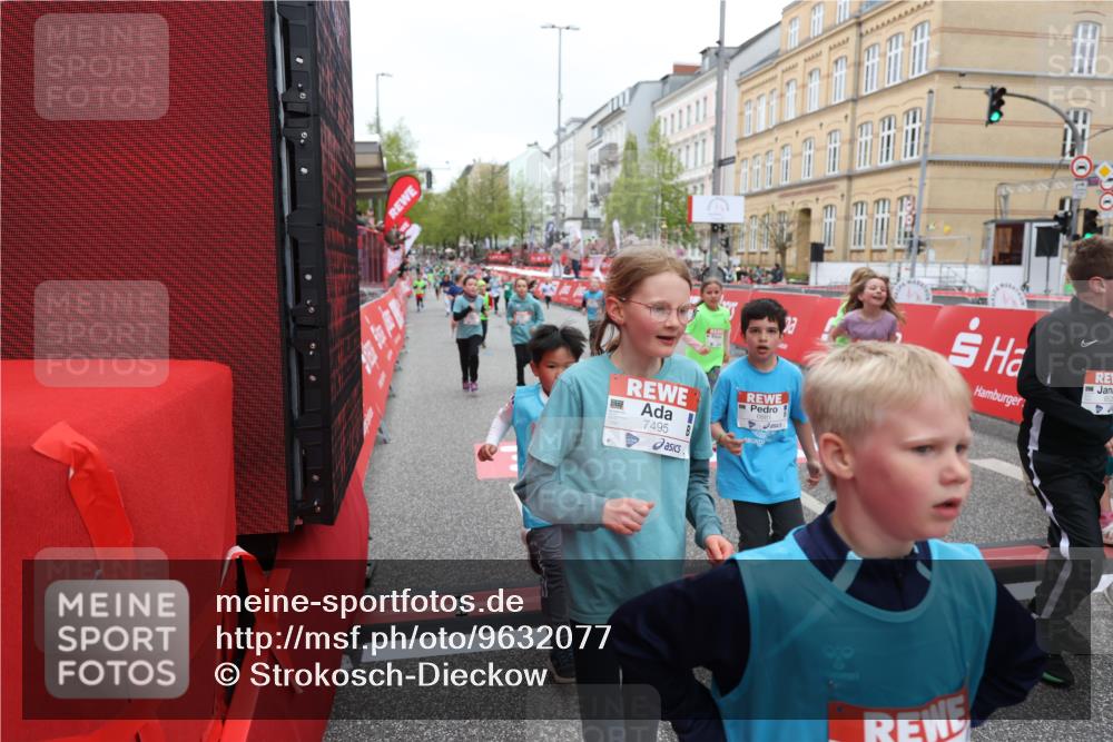 25.04.2026 - Das Zehntel Strokosch-Dieckow http://msf.ph/oto/9632077 25.04.2026 11:01:56 Ziel 5211, 5596, 5597, 5672, 6238, 6240, 6243, 6251, 6529, 6537, 6571, 6680, 6698, 6768, 6772, 6823, 6881, 7009, 7010, 7071, 7323, 7495, 7510, 7528, 7554, 7686, 7804, 7845 meine-sportfotos.de