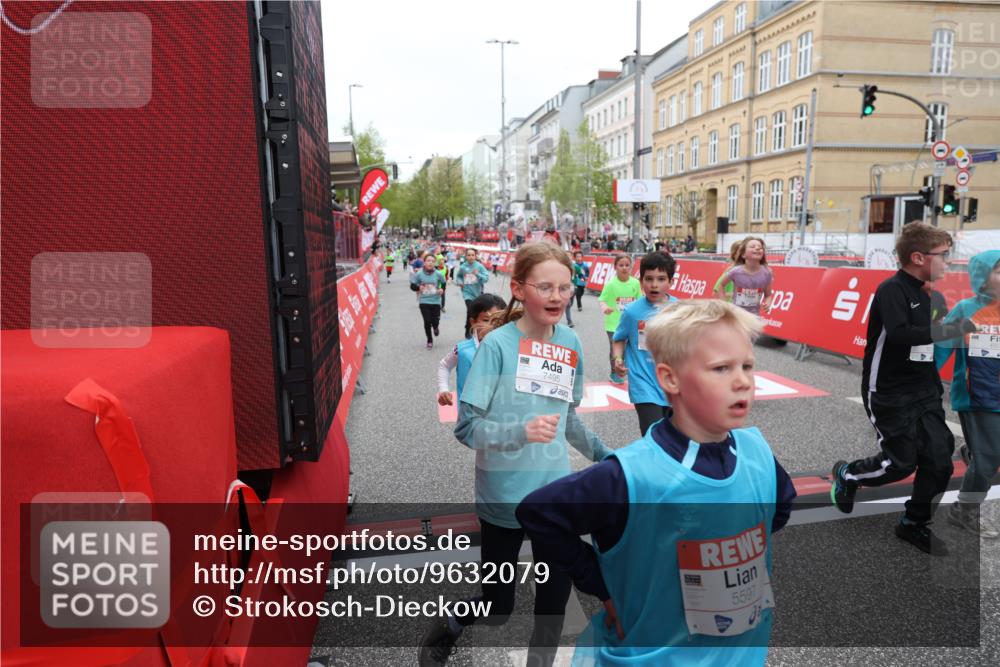 25.04.2026 - Das Zehntel Strokosch-Dieckow http://msf.ph/oto/9632079 25.04.2026 11:01:56 Ziel 5211, 5596, 5597, 5672, 6238, 6240, 6243, 6251, 6529, 6537, 6571, 6680, 6698, 6768, 6772, 6823, 6881, 7009, 7010, 7071, 7323, 7495, 7510, 7528, 7554, 7686, 7804, 7845 meine-sportfotos.de
