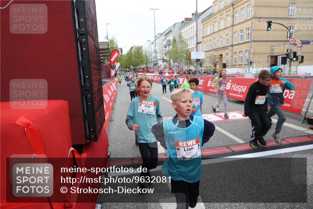 25.04.2026 - Das Zehntel Strokosch-Dieckow http://msf.ph/oto/9632081 25.04.2026 11:01:56 Ziel 5211, 5596, 5597, 5672, 6238, 6240, 6243, 6251, 6529, 6537, 6571, 6680, 6698, 6768, 6772, 6823, 6881, 7009, 7010, 7071, 7323, 7495, 7510, 7528, 7554, 7686, 7804, 7845 meine-sportfotos.de
