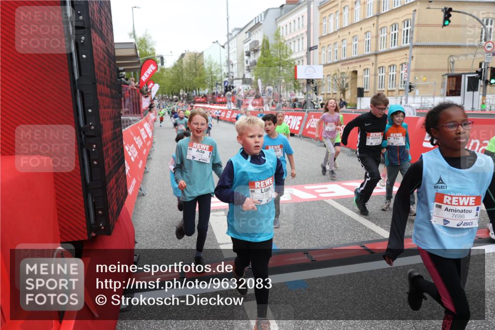 25.04.2026 - Das Zehntel Strokosch-Dieckow http://msf.ph/oto/9632083 25.04.2026 11:01:55 Ziel 5211, 5596, 5597, 6238, 6240, 6243, 6251, 6521, 6529, 6537, 6571, 6680, 6698, 6768, 6772, 6823, 6881, 7009, 7010, 7071, 7323, 7495, 7554, 7686, 7845 meine-sportfotos.de