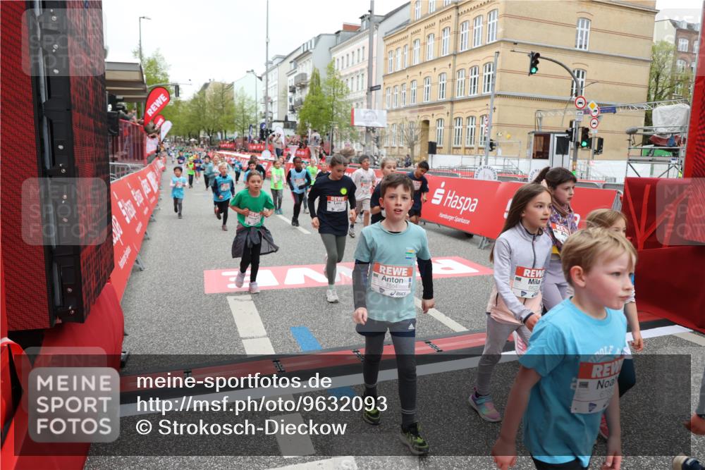 25.04.2026 - Das Zehntel Strokosch-Dieckow http://msf.ph/oto/9632093 25.04.2026 11:01:52 Ziel 5524, 5597, 5655, 5727, 6238, 6240, 6251, 6521, 6680, 6698, 6768, 6772, 6823, 6857, 7009, 7010, 7525, 7541, 7554, 7686, 7845, 7937 meine-sportfotos.de