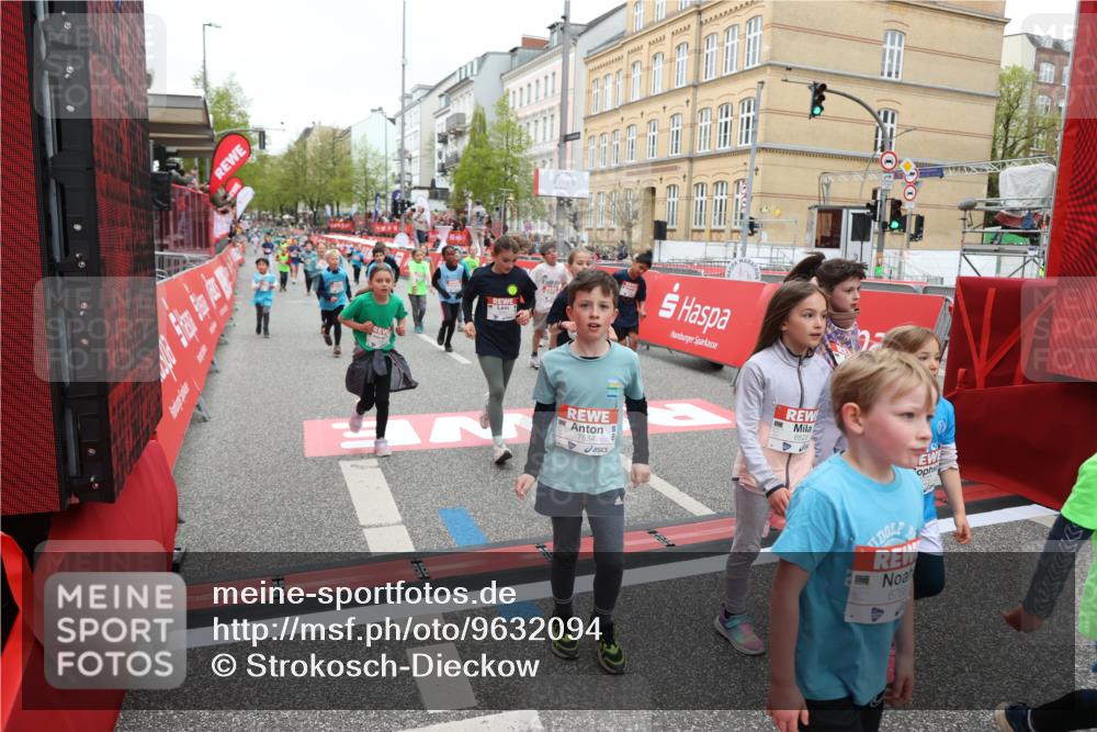 25.04.2026 - Das Zehntel Strokosch-Dieckow http://msf.ph/oto/9632094 25.04.2026 11:01:52 Ziel 5524, 5597, 5655, 5727, 6238, 6240, 6251, 6521, 6680, 6698, 6768, 6772, 6823, 6857, 7009, 7010, 7525, 7541, 7554, 7686, 7845, 7937 meine-sportfotos.de