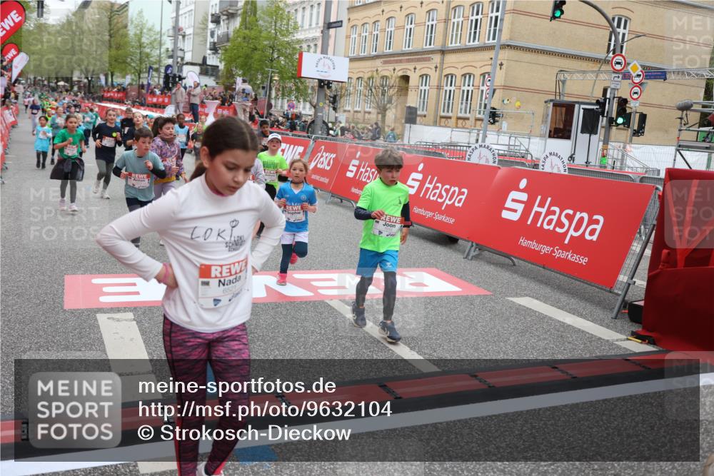 25.04.2026 - Das Zehntel Strokosch-Dieckow http://msf.ph/oto/9632104 25.04.2026 11:01:50 Ziel 5524, 5655, 5727, 6238, 6521, 6680, 6768, 6772, 6823, 6857, 7009, 7010, 7221, 7525, 7541, 7554, 7845, 7937 meine-sportfotos.de