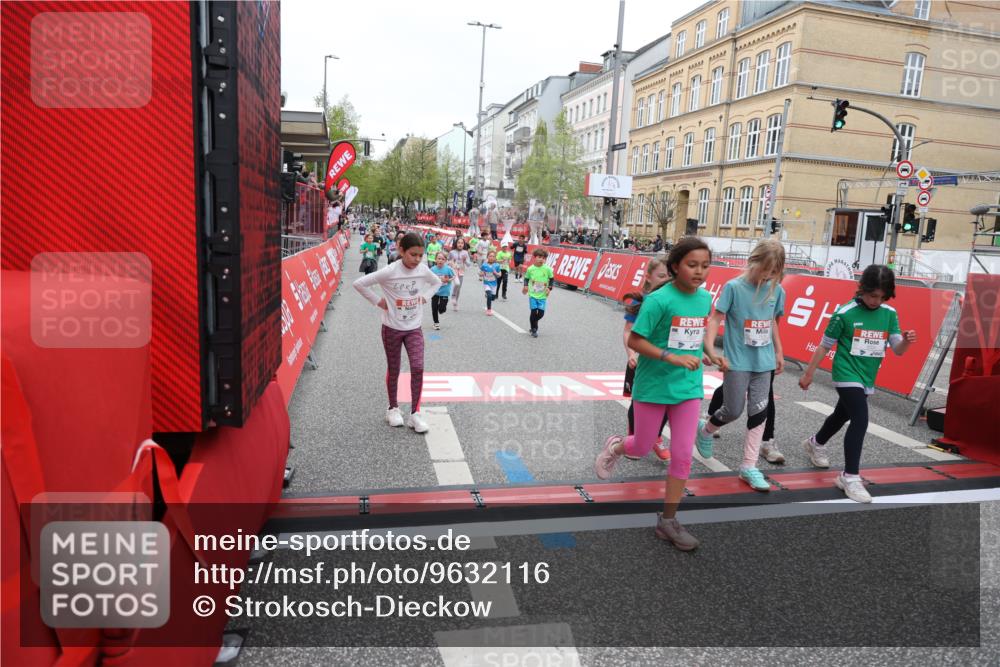 25.04.2026 - Das Zehntel Strokosch-Dieckow http://msf.ph/oto/9632116 25.04.2026 11:01:48 Ziel 5524, 5655, 5727, 5994, 6245, 6521, 6857, 6968, 6969, 6991, 7003, 7010, 7221, 7422, 7478, 7525, 7541, 7937 meine-sportfotos.de