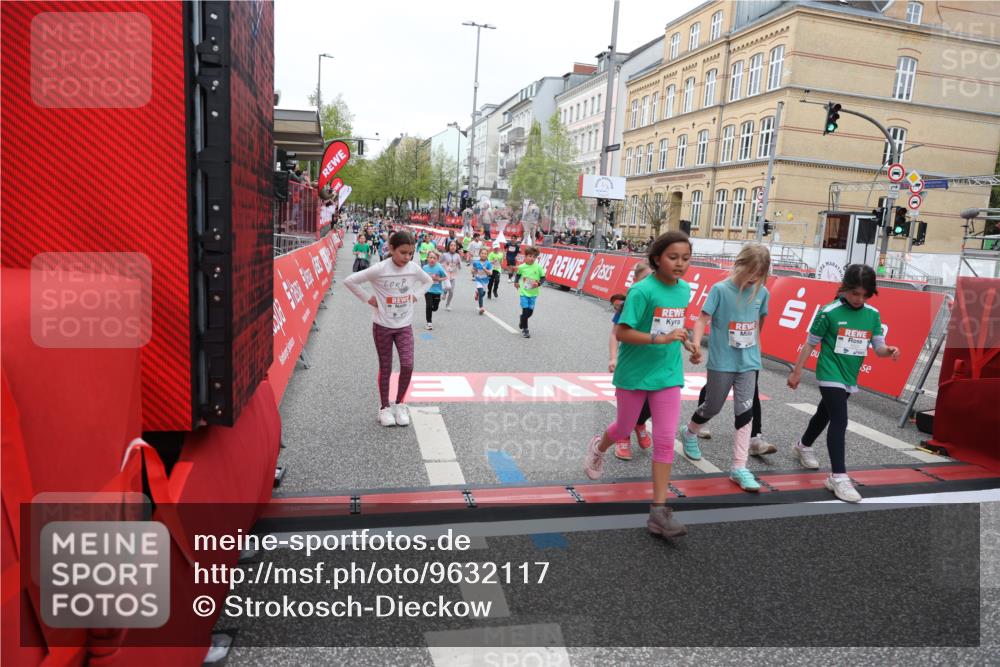 25.04.2026 - Das Zehntel Strokosch-Dieckow http://msf.ph/oto/9632117 25.04.2026 11:01:48 Ziel 5524, 5655, 5727, 5994, 6245, 6521, 6857, 6968, 6969, 6991, 7003, 7010, 7221, 7422, 7478, 7525, 7541, 7937 meine-sportfotos.de