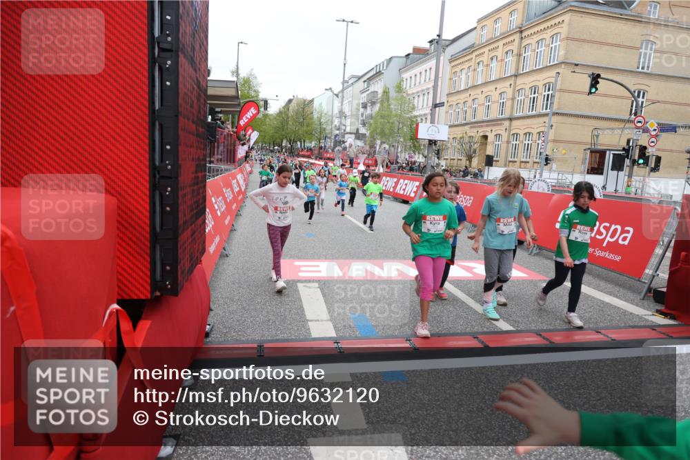 25.04.2026 - Das Zehntel Strokosch-Dieckow http://msf.ph/oto/9632120 25.04.2026 11:01:48 Ziel 5524, 5655, 5727, 5994, 6245, 6521, 6857, 6968, 6969, 6991, 7003, 7010, 7221, 7422, 7478, 7525, 7541, 7937 meine-sportfotos.de