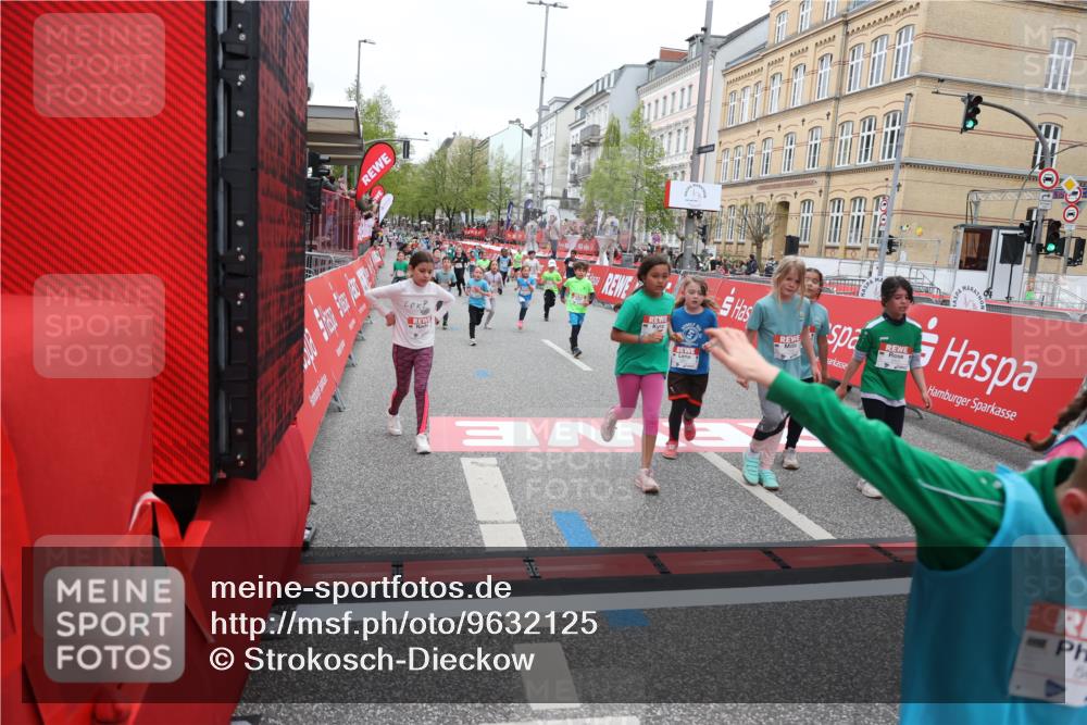 25.04.2026 - Das Zehntel Strokosch-Dieckow http://msf.ph/oto/9632125 25.04.2026 11:01:48 Ziel 5524, 5655, 5727, 5994, 6245, 6521, 6857, 6968, 6969, 6991, 7003, 7010, 7221, 7422, 7478, 7525, 7541, 7937 meine-sportfotos.de