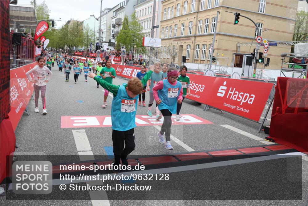 25.04.2026 - Das Zehntel Strokosch-Dieckow http://msf.ph/oto/9632128 25.04.2026 11:01:47 Ziel 5524, 5655, 5727, 5994, 6245, 6437, 6521, 6857, 6968, 6969, 6991, 7003, 7221, 7422, 7478, 7525, 7541, 7937 meine-sportfotos.de