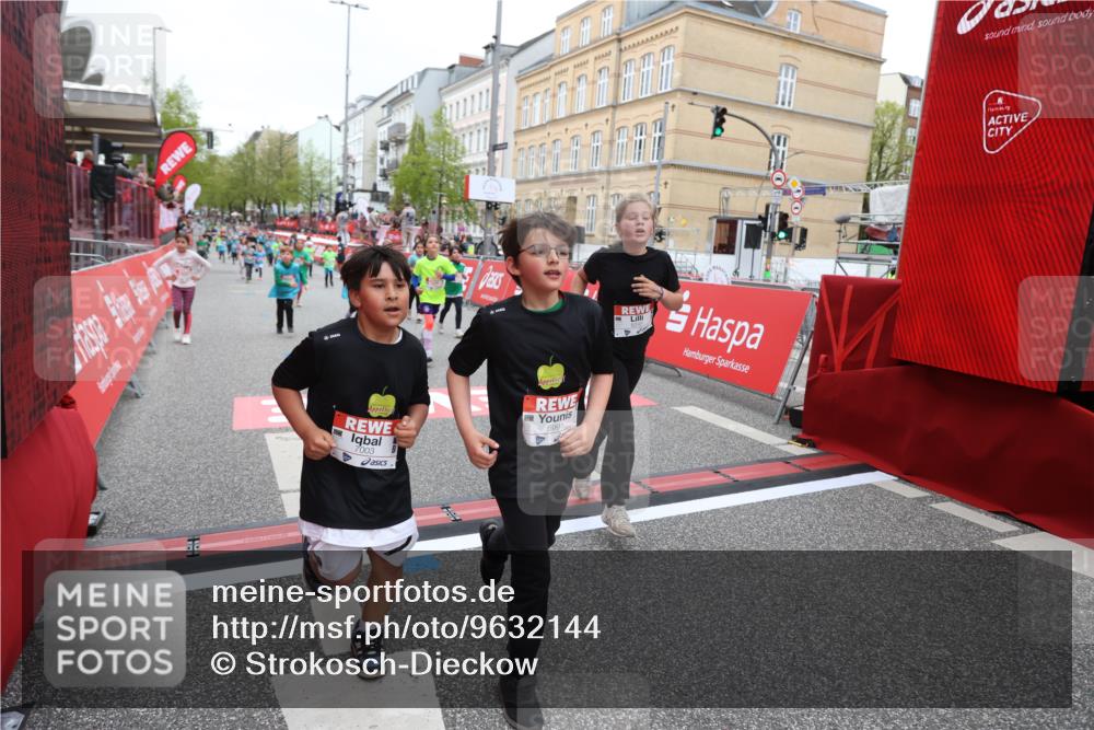 25.04.2026 - Das Zehntel Strokosch-Dieckow http://msf.ph/oto/9632144 25.04.2026 11:01:44 Ziel 5070, 5170, 5474, 5655, 5679, 5727, 5994, 6188, 6245, 6437, 6968, 6969, 6991, 7003, 7220, 7221, 7422, 7478, 7525 meine-sportfotos.de