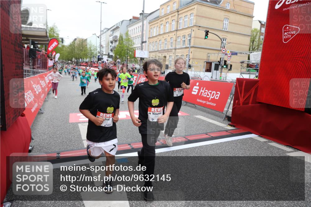 25.04.2026 - Das Zehntel Strokosch-Dieckow http://msf.ph/oto/9632145 25.04.2026 11:01:44 Ziel 5070, 5170, 5474, 5655, 5679, 5727, 5994, 6188, 6245, 6437, 6968, 6969, 6991, 7003, 7220, 7221, 7422, 7478, 7525 meine-sportfotos.de