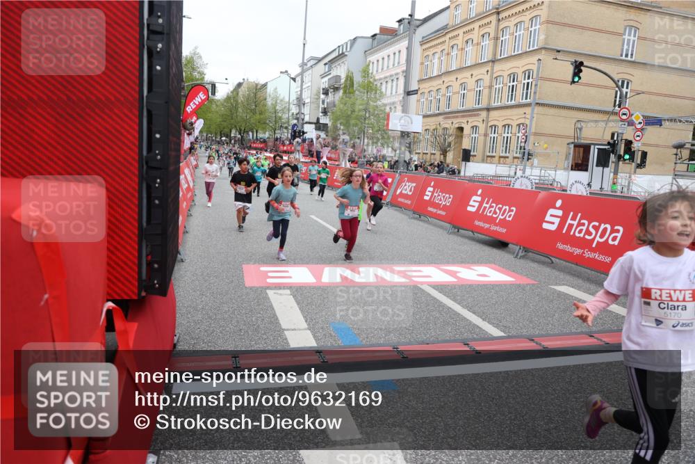 25.04.2026 - Das Zehntel Strokosch-Dieckow http://msf.ph/oto/9632169 25.04.2026 11:01:41 Ziel 3970, 5070, 5170, 5196, 5265, 5285, 5474, 5679, 5961, 5994, 6188, 6245, 6283, 6371, 6379, 6437, 6446, 6455, 6968, 6969, 6991, 7003, 7118, 7220, 7422, 7423, 7478 meine-sportfotos.de