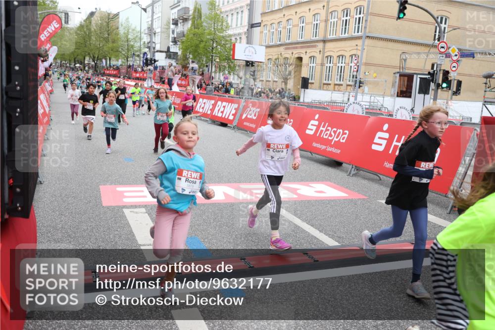 25.04.2026 - Das Zehntel Strokosch-Dieckow http://msf.ph/oto/9632177 25.04.2026 11:01:40 Ziel 3970, 5070, 5170, 5196, 5203, 5265, 5285, 5474, 5679, 5961, 5994, 6188, 6283, 6371, 6379, 6437, 6446, 6455, 6968, 7046, 7056, 7118, 7220, 7422, 7423, 7478 meine-sportfotos.de