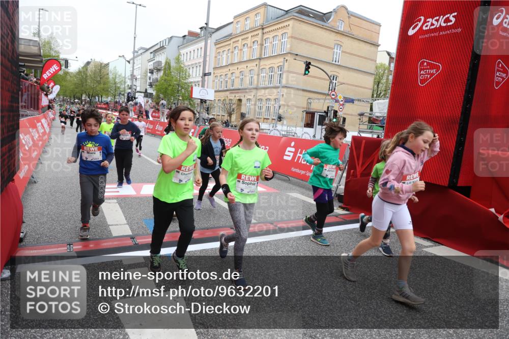 25.04.2026 - Das Zehntel Strokosch-Dieckow http://msf.ph/oto/9632201 25.04.2026 11:01:37 Ziel 3970, 5070, 5196, 5203, 5265, 5285, 5474, 5961, 6188, 6283, 6371, 6379, 6446, 6455, 6456, 6470, 6854, 6855, 7046, 7056, 7118, 7220, 7423, 7439, 8072 meine-sportfotos.de