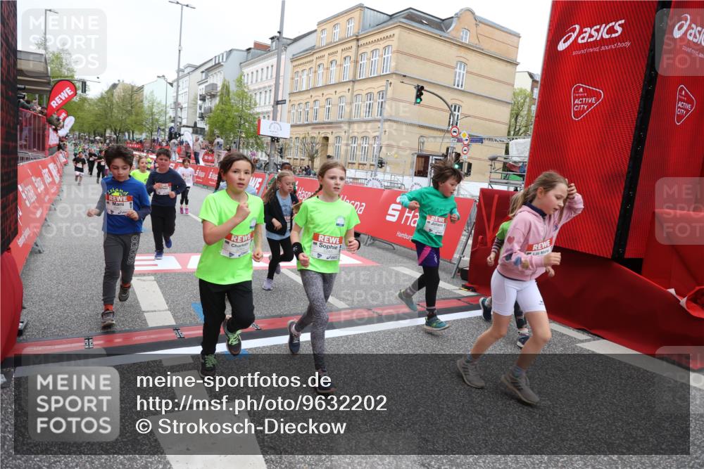 25.04.2026 - Das Zehntel Strokosch-Dieckow http://msf.ph/oto/9632202 25.04.2026 11:01:37 Ziel 3970, 5070, 5196, 5203, 5265, 5285, 5474, 5961, 6188, 6283, 6371, 6379, 6446, 6455, 6456, 6470, 6854, 6855, 7046, 7056, 7118, 7220, 7423, 7439, 8072 meine-sportfotos.de