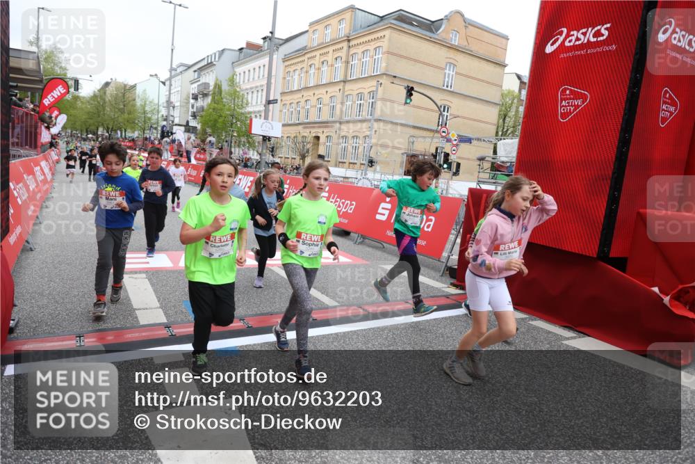 25.04.2026 - Das Zehntel Strokosch-Dieckow http://msf.ph/oto/9632203 25.04.2026 11:01:37 Ziel 3970, 5070, 5196, 5203, 5265, 5285, 5474, 5961, 6188, 6283, 6371, 6379, 6446, 6455, 6456, 6470, 6854, 6855, 7046, 7056, 7118, 7220, 7423, 7439, 8072 meine-sportfotos.de