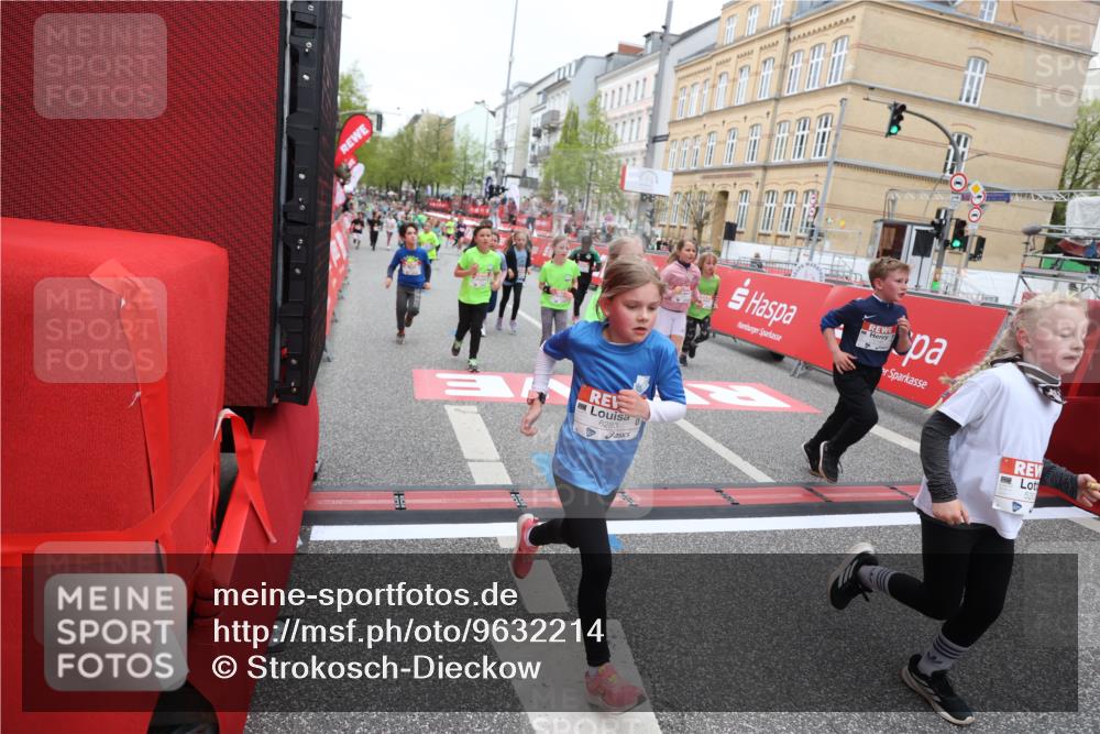 25.04.2026 - Das Zehntel Strokosch-Dieckow http://msf.ph/oto/9632214 25.04.2026 11:01:35 Ziel 3970, 5196, 5203, 5265, 5285, 5946, 5961, 6283, 6371, 6379, 6446, 6455, 6456, 6470, 6474, 6854, 6855, 6931, 7046, 7056, 7082, 7118, 7423, 7439, 8072 meine-sportfotos.de