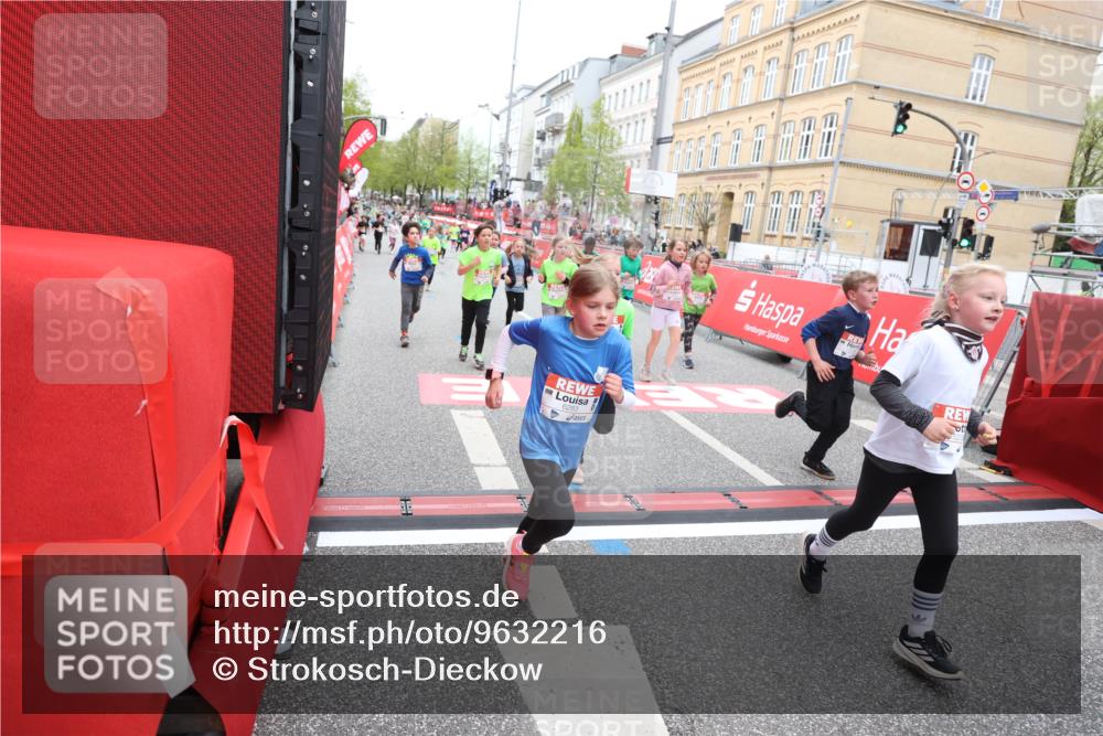 25.04.2026 - Das Zehntel Strokosch-Dieckow http://msf.ph/oto/9632216 25.04.2026 11:01:35 Ziel 3970, 5196, 5203, 5265, 5285, 5946, 5961, 6283, 6371, 6379, 6446, 6455, 6456, 6470, 6474, 6854, 6855, 6931, 7046, 7056, 7082, 7118, 7423, 7439, 8072 meine-sportfotos.de