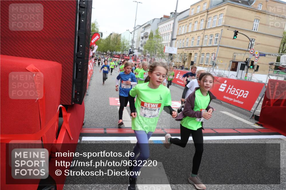 25.04.2026 - Das Zehntel Strokosch-Dieckow http://msf.ph/oto/9632220 25.04.2026 11:01:35 Ziel 3970, 5196, 5203, 5265, 5285, 5946, 5961, 6283, 6371, 6379, 6446, 6455, 6456, 6470, 6474, 6854, 6855, 6931, 7046, 7056, 7082, 7118, 7423, 7439, 8072 meine-sportfotos.de