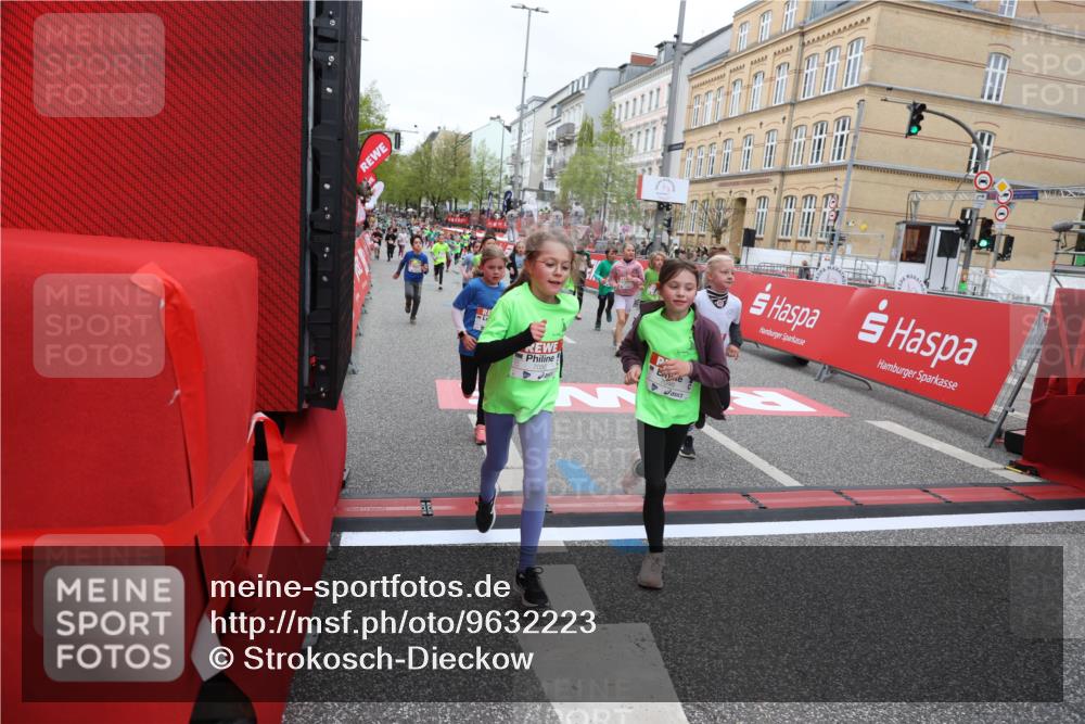 25.04.2026 - Das Zehntel Strokosch-Dieckow http://msf.ph/oto/9632223 25.04.2026 11:01:35 Ziel 3970, 5196, 5203, 5265, 5285, 5946, 5961, 6283, 6371, 6379, 6446, 6455, 6456, 6470, 6474, 6854, 6855, 6931, 7046, 7056, 7082, 7118, 7423, 7439, 8072 meine-sportfotos.de