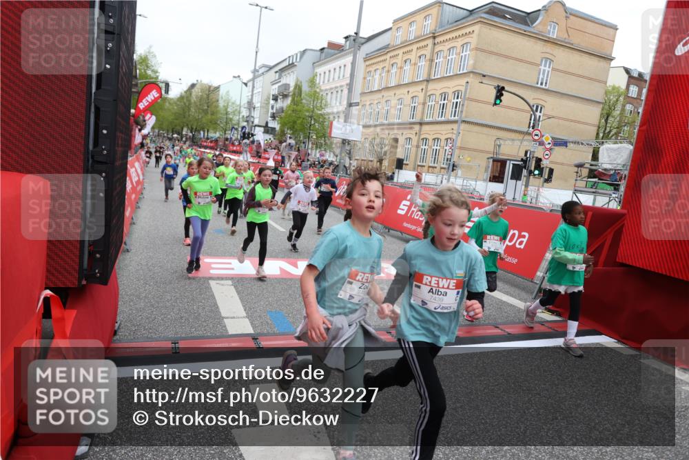 25.04.2026 - Das Zehntel Strokosch-Dieckow http://msf.ph/oto/9632227 25.04.2026 11:01:34 Ziel 3970, 5196, 5203, 5265, 5285, 5748, 5946, 6283, 6456, 6470, 6474, 6854, 6855, 6931, 7046, 7056, 7082, 7118, 7327, 7439, 8072 meine-sportfotos.de