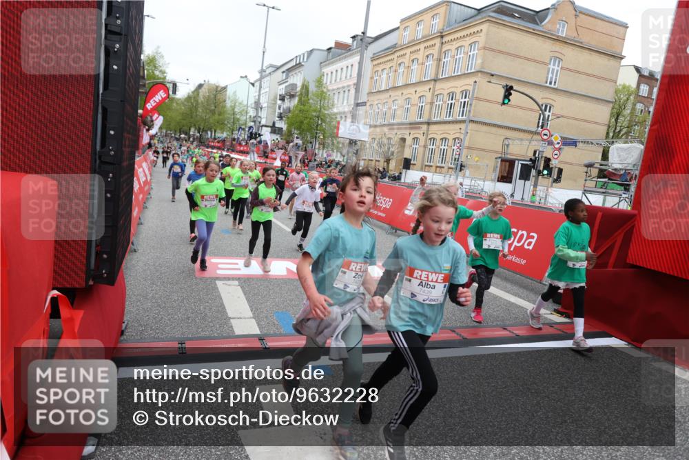25.04.2026 - Das Zehntel Strokosch-Dieckow http://msf.ph/oto/9632228 25.04.2026 11:01:34 Ziel 3970, 5196, 5203, 5265, 5285, 5748, 5946, 6283, 6456, 6470, 6474, 6854, 6855, 6931, 7046, 7056, 7082, 7118, 7327, 7439, 8072 meine-sportfotos.de