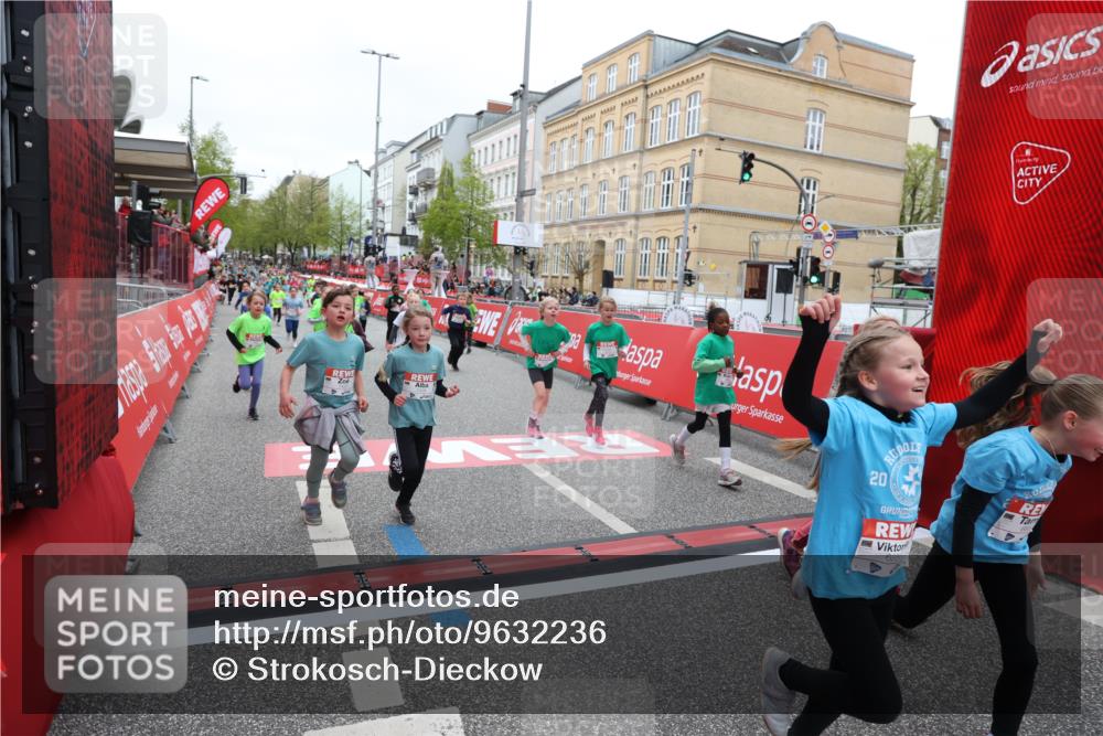 25.04.2026 - Das Zehntel Strokosch-Dieckow http://msf.ph/oto/9632236 25.04.2026 11:01:33 Ziel 5196, 5203, 5748, 5946, 6283, 6456, 6470, 6474, 6854, 6855, 6931, 7046, 7056, 7082, 7118, 7327, 7439, 7494, 8072 meine-sportfotos.de