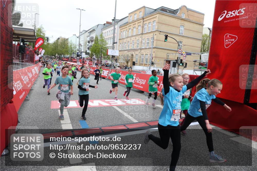 25.04.2026 - Das Zehntel Strokosch-Dieckow http://msf.ph/oto/9632237 25.04.2026 11:01:33 Ziel 5196, 5203, 5748, 5946, 6283, 6456, 6470, 6474, 6854, 6855, 6931, 7046, 7056, 7082, 7118, 7327, 7439, 7494, 8072 meine-sportfotos.de