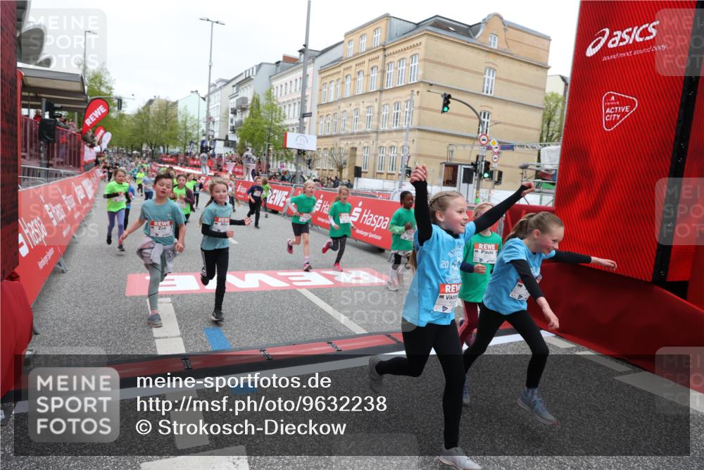 25.04.2026 - Das Zehntel Strokosch-Dieckow http://msf.ph/oto/9632238 25.04.2026 11:01:33 Ziel 5196, 5203, 5748, 5946, 6283, 6456, 6470, 6474, 6854, 6855, 6931, 7046, 7056, 7082, 7118, 7327, 7439, 7494, 8072 meine-sportfotos.de