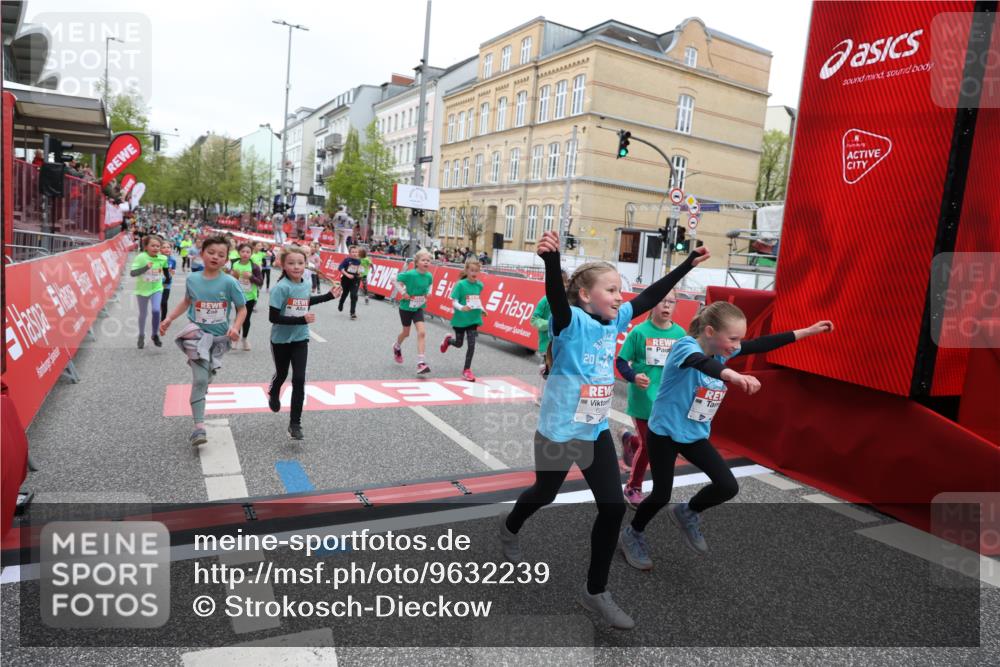 25.04.2026 - Das Zehntel Strokosch-Dieckow http://msf.ph/oto/9632239 25.04.2026 11:01:33 Ziel 5196, 5203, 5748, 5946, 6283, 6456, 6470, 6474, 6854, 6855, 6931, 7046, 7056, 7082, 7118, 7327, 7439, 7494, 8072 meine-sportfotos.de