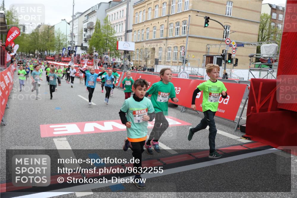 25.04.2026 - Das Zehntel Strokosch-Dieckow http://msf.ph/oto/9632255 25.04.2026 11:01:30 Ziel 5748, 5946, 6470, 6474, 6700, 6814, 6854, 6855, 6931, 7082, 7195, 7327, 7494, 7586, 7627 meine-sportfotos.de