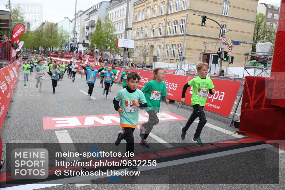 25.04.2026 - Das Zehntel Strokosch-Dieckow http://msf.ph/oto/9632256 25.04.2026 11:01:30 Ziel 5748, 5946, 6470, 6474, 6700, 6814, 6854, 6855, 6931, 7082, 7195, 7327, 7494, 7586, 7627 meine-sportfotos.de
