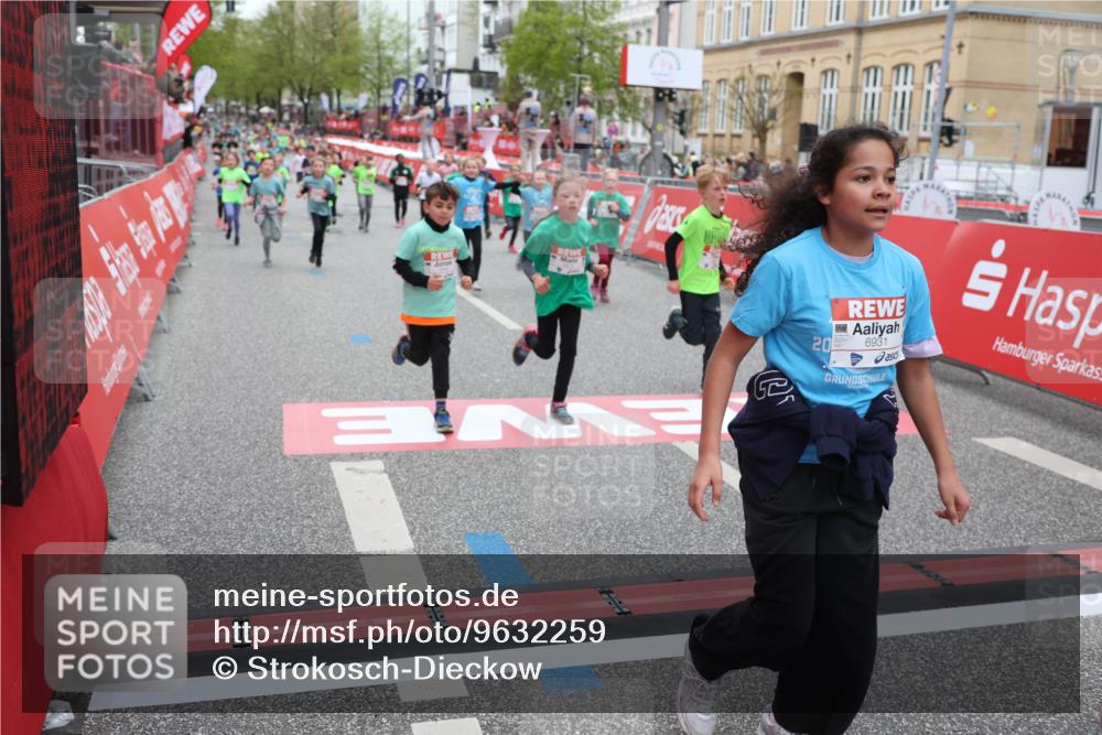 25.04.2026 - Das Zehntel Strokosch-Dieckow http://msf.ph/oto/9632259 25.04.2026 11:01:30 Ziel 5748, 5946, 6470, 6474, 6700, 6814, 6854, 6855, 6931, 7082, 7195, 7327, 7494, 7586, 7627 meine-sportfotos.de