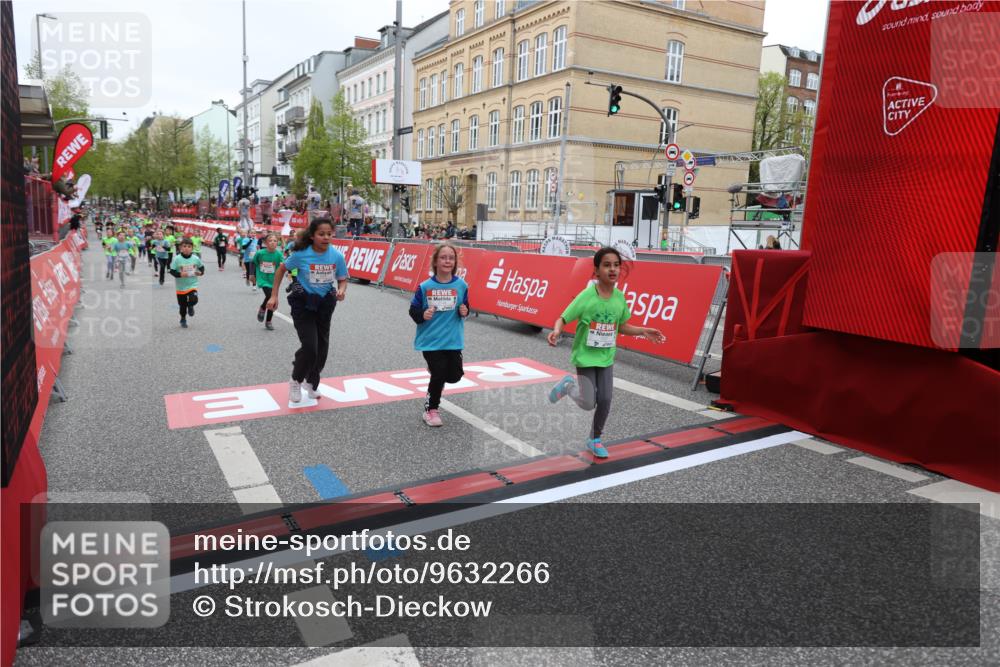 25.04.2026 - Das Zehntel Strokosch-Dieckow http://msf.ph/oto/9632266 25.04.2026 11:01:28 Ziel 5516, 5720, 5748, 5889, 5946, 5984, 6474, 6660, 6700, 6814, 6815, 6838, 6931, 7082, 7195, 7327, 7494, 7586, 7627 meine-sportfotos.de