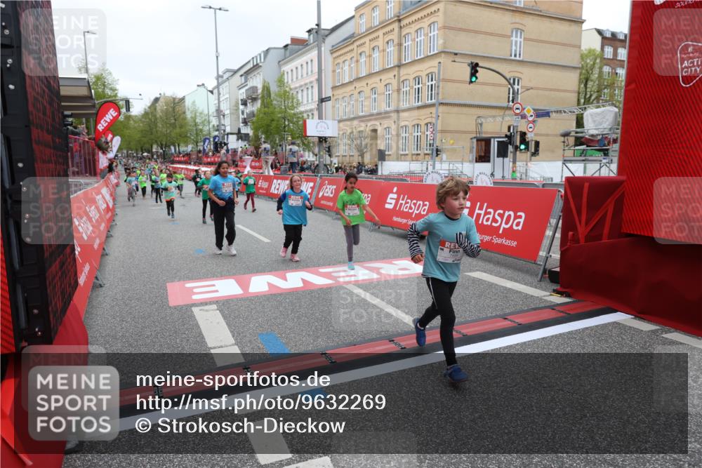 25.04.2026 - Das Zehntel Strokosch-Dieckow http://msf.ph/oto/9632269 25.04.2026 11:01:27 Ziel 5247, 5256, 5516, 5720, 5748, 5889, 5984, 6660, 6695, 6700, 6814, 6815, 6838, 6931, 7195, 7327, 7494, 7586, 7627, 7797 meine-sportfotos.de