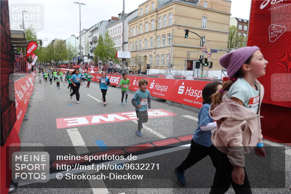 25.04.2026 - Das Zehntel Strokosch-Dieckow http://msf.ph/oto/9632271 25.04.2026 11:01:27 Ziel 5247, 5256, 5516, 5720, 5748, 5889, 5984, 6660, 6695, 6700, 6814, 6815, 6838, 6931, 7195, 7327, 7494, 7586, 7627, 7797 meine-sportfotos.de