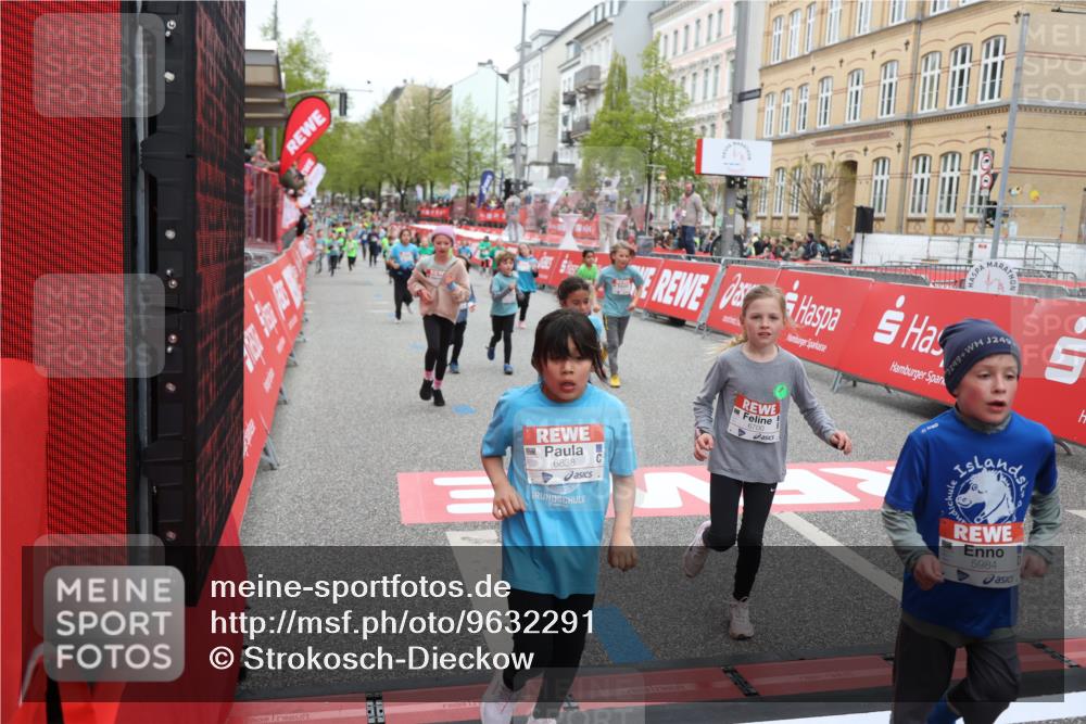 25.04.2026 - Das Zehntel Strokosch-Dieckow http://msf.ph/oto/9632291 25.04.2026 11:01:24 Ziel 5150, 5222, 5247, 5256, 5516, 5720, 5889, 5984, 6375, 6376, 6419, 6660, 6695, 6700, 6814, 6815, 6838, 7195, 7579, 7586, 7627, 7797, 8031 meine-sportfotos.de
