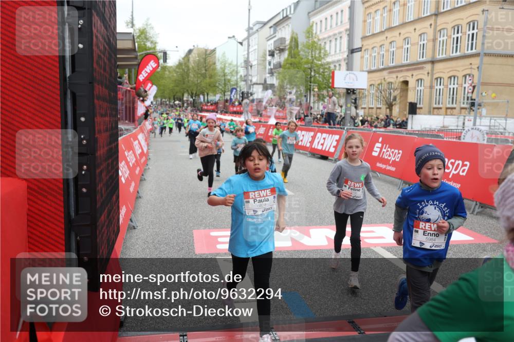 25.04.2026 - Das Zehntel Strokosch-Dieckow http://msf.ph/oto/9632294 25.04.2026 11:01:24 Ziel 5150, 5222, 5247, 5256, 5516, 5720, 5889, 5984, 6375, 6376, 6419, 6660, 6695, 6700, 6814, 6815, 6838, 7195, 7579, 7586, 7627, 7797, 8031 meine-sportfotos.de