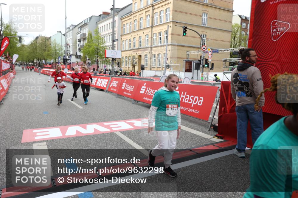 25.04.2026 - Das Zehntel Strokosch-Dieckow http://msf.ph/oto/9632298 25.04.2026 11:13:18 Ziel 5016, 5876, 5883 meine-sportfotos.de
