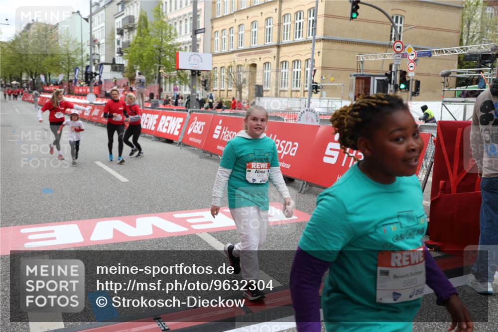 25.04.2026 - Das Zehntel Strokosch-Dieckow http://msf.ph/oto/9632304 25.04.2026 11:13:17 Ziel 5876, 5883 meine-sportfotos.de