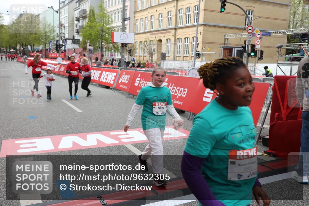 25.04.2026 - Das Zehntel Strokosch-Dieckow http://msf.ph/oto/9632305 25.04.2026 11:13:17 Ziel 5876, 5883 meine-sportfotos.de