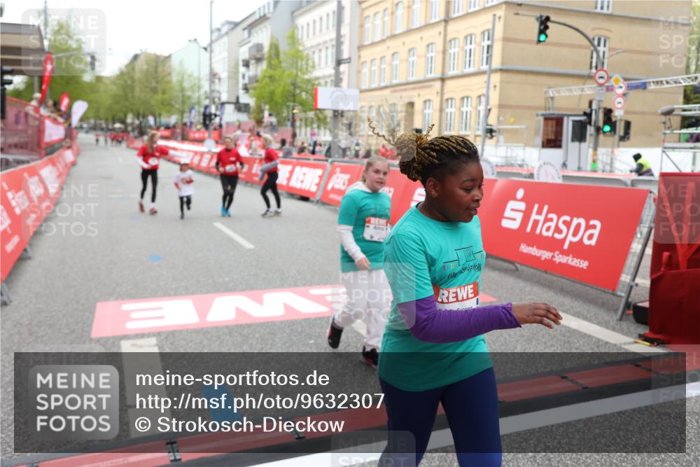 25.04.2026 - Das Zehntel Strokosch-Dieckow http://msf.ph/oto/9632307 25.04.2026 11:13:17 Ziel 5876, 5883 meine-sportfotos.de