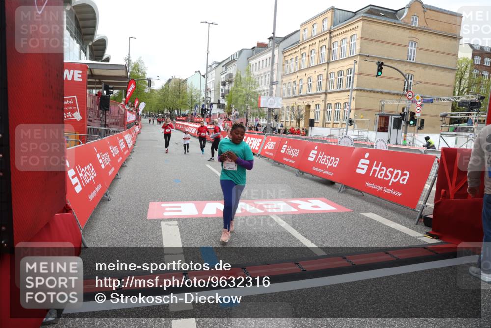 25.04.2026 - Das Zehntel Strokosch-Dieckow http://msf.ph/oto/9632316 25.04.2026 11:13:16 Ziel 5876, 5883 meine-sportfotos.de