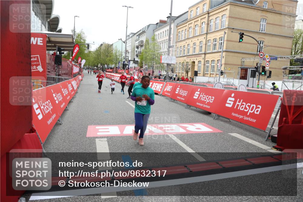 25.04.2026 - Das Zehntel Strokosch-Dieckow http://msf.ph/oto/9632317 25.04.2026 11:13:16 Ziel 5876, 5883 meine-sportfotos.de