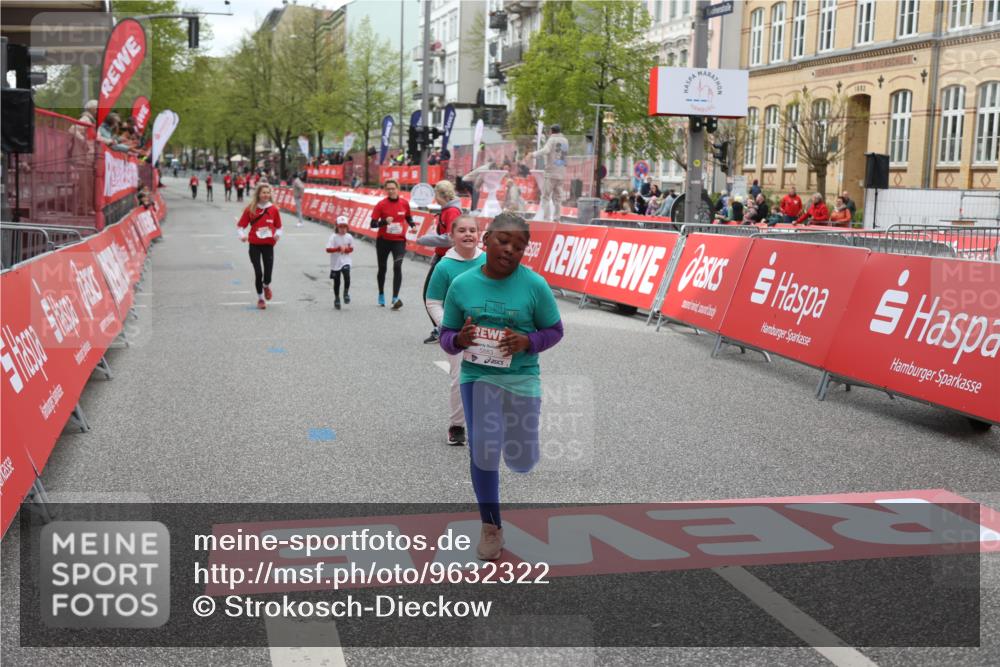 25.04.2026 - Das Zehntel Strokosch-Dieckow http://msf.ph/oto/9632322 25.04.2026 11:13:15 Ziel 5876, 5883 meine-sportfotos.de