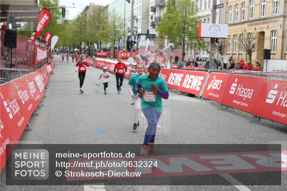 25.04.2026 - Das Zehntel Strokosch-Dieckow http://msf.ph/oto/9632324 25.04.2026 11:13:15 Ziel 5876, 5883 meine-sportfotos.de