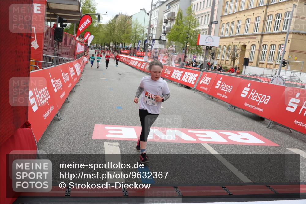 25.04.2026 - Das Zehntel Strokosch-Dieckow http://msf.ph/oto/9632367 25.04.2026 11:13:08 Ziel 5079, 7350 meine-sportfotos.de