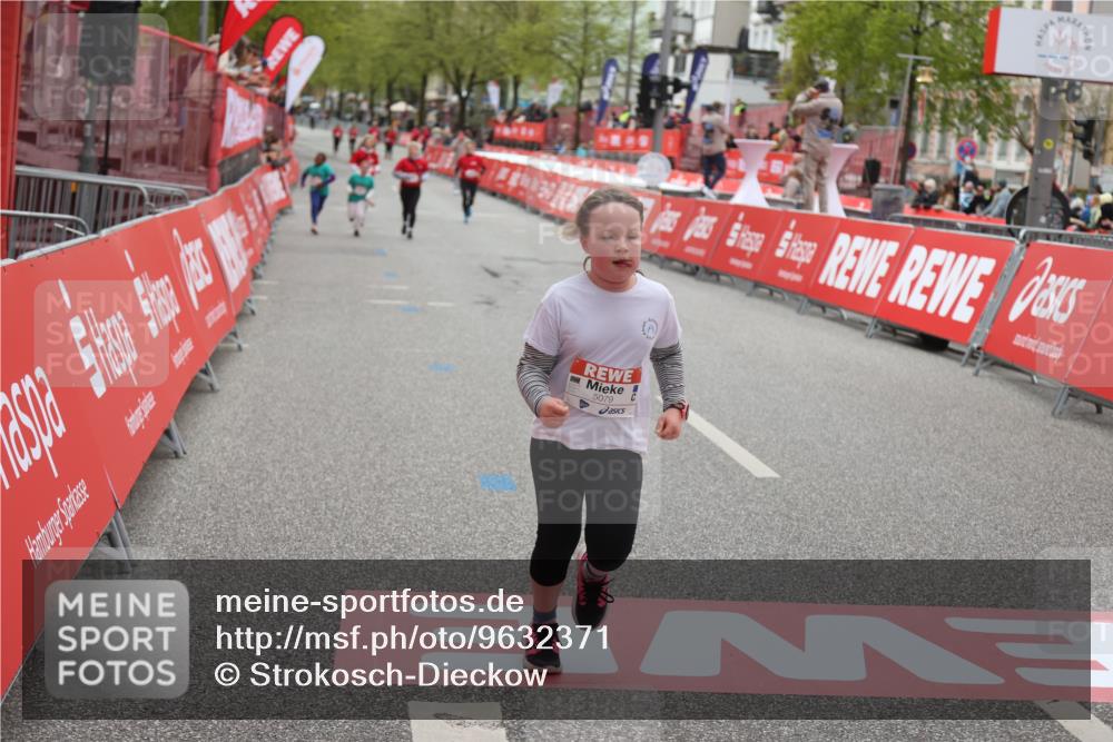 25.04.2026 - Das Zehntel Strokosch-Dieckow http://msf.ph/oto/9632371 25.04.2026 11:13:08 Ziel 5079, 7350 meine-sportfotos.de